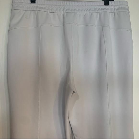 Lululemon Women’s NWT 14 soft stream high-rise pants with elastic waistband - Picture 6 of 7